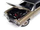 Auto World 1:18 Scale 1970 Chevy Chevelle SS Vinyl Top Diecast Model AMM1332/06